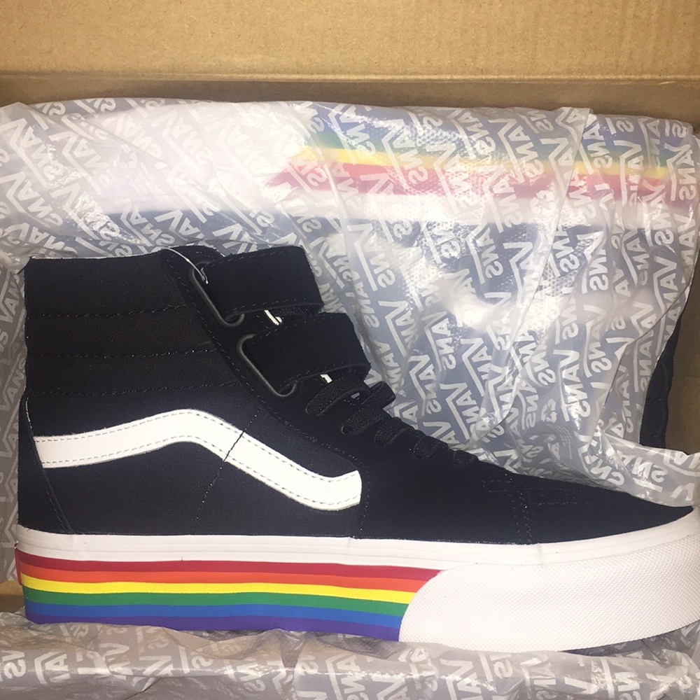 NEW RAINBOW VANS 🏳️‍🌈🏁